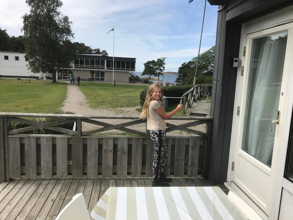 Haellestrand Seaview Apartment Stromstad Exterior photo