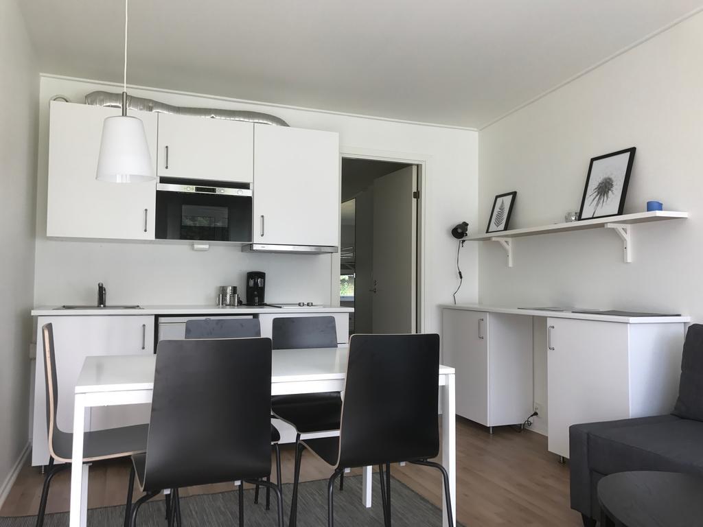 Haellestrand Seaview Apartment Stromstad Exterior photo